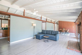 Modern Retreat in Sunnyvale, Ideal for Families!